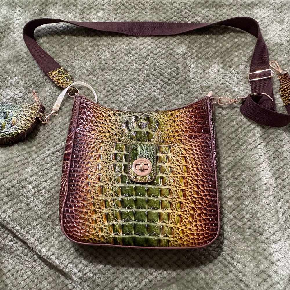 Elegant Multicolor Crocodile Pattern Bag